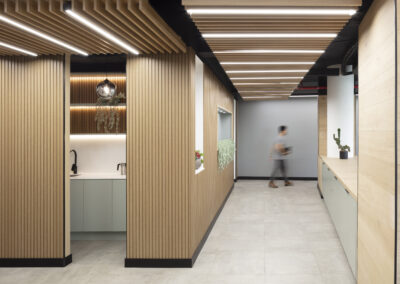 Rveo - Diseño y Construcción - Construcción de quinchos, oficinas y retail